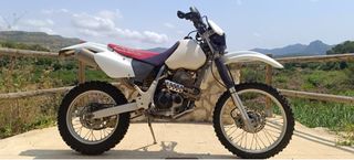 Honda XR Enduro Moto