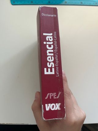 Diccionario Esencial Latino. Latino-Español/ Es...