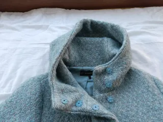 Chaqueta Zara tweed gris perla aguamarina