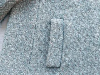 Chaqueta Zara tweed gris perla aguamarina