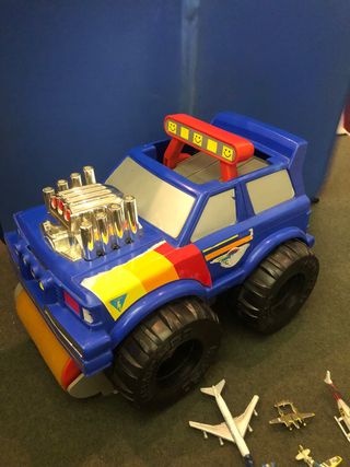 MicroMachines più Il Bestione Mangia Macchine Gig