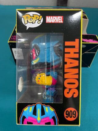 Funko Pop! & Tee Thanos Infinity Saga