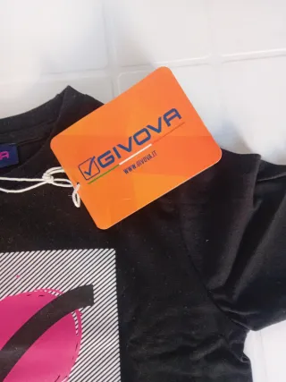 Completo GIVOVA Girl Sport & Style! Bellissimo