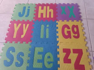 Puzzle Suelo Goma EVA Letras y números