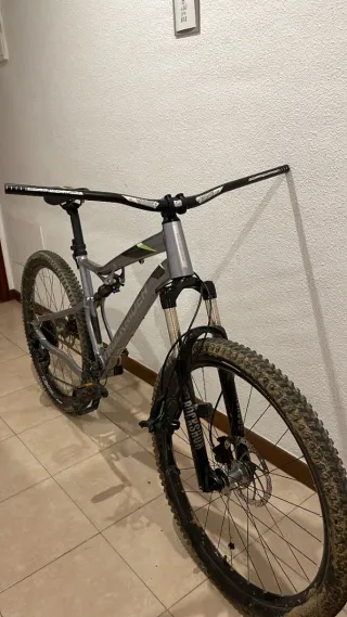 Bicicleta MTB Rockrider 27.5 talla L doble susp.