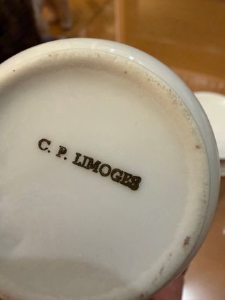 Juego tocador porcelana blanca.