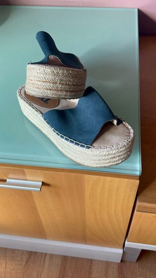 Xti Sandalias Cuña Azul/Beige Talla 37