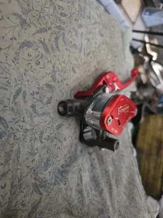 Bomba Freno Moto Universal Roja