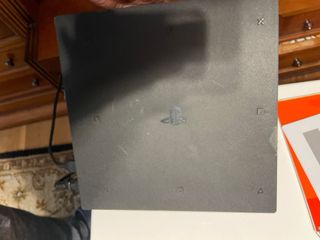 PS4 Pro 1TB Negra + 1 Mando