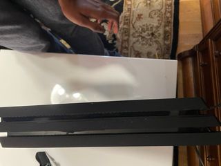 PS4 Pro 1TB Negra + 1 Mando