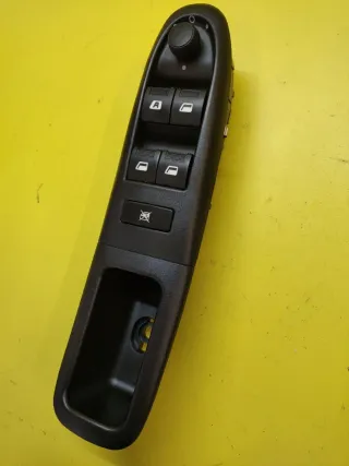 BOTONERA ELEVALUNAS ELEC PEUGEOT 406 BERLINA 8B