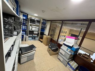 Oficina en venta en Campoamor en Alicante