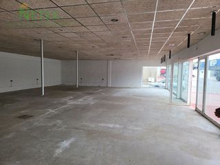 Nave industrial en venta en Ceutí