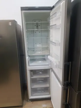 Nevera Ariston con garantía y transporte