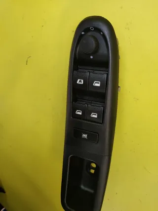 BOTONERA ELEVALUNAS PEUGEOT 406 BERLINA 8B