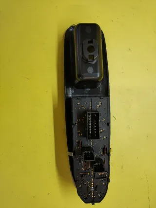 BOTONERA ELEVALUNAS PEUGEOT 406 BERLINA 8B