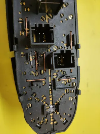 BOTONERA ELEVALUNAS PEUGEOT 406 BERLINA 8B