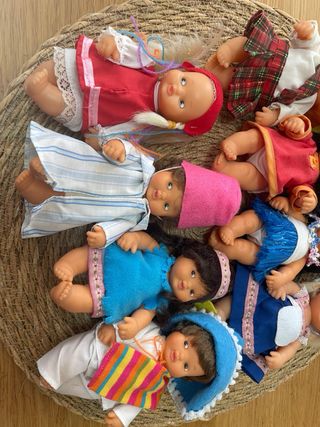 Lote 8 Muñecas Barriguitas Famosa