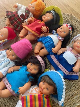 Lote 8 Muñecas Barriguitas Famosa