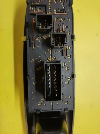 BOTONERA ELEVALUNAS ELECTRICOS PEUGEOT 406 BERLINA