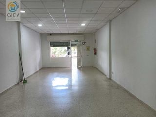 Local comercial en venta en La Granja-La Colina-Los Pastores en Algeciras