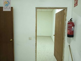 Local comercial en venta en La Granja-La Colina-Los Pastores en Algeciras