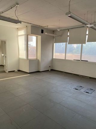 Oficina en venta en Centre en Cornellà de Llobregat