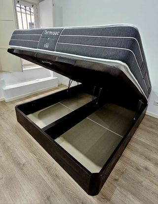 Camas : Canapes abatibles , colchones y somieres.