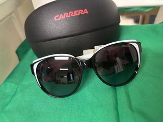 Gafas de sol Carrera negras y blancas