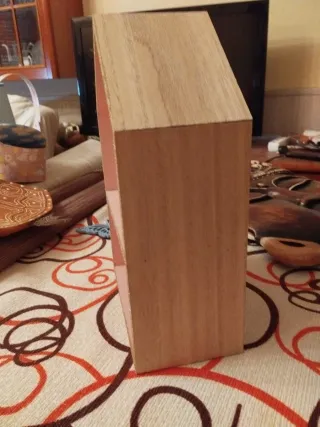 Estantería Casa Rosa y Dorada