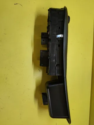 BOTONERA ELEVALUNAS PEUGEOT 406 BERLINA