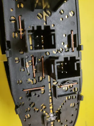 BOTONERA ELEVALUNAS PEUGEOT 406 BERLINA