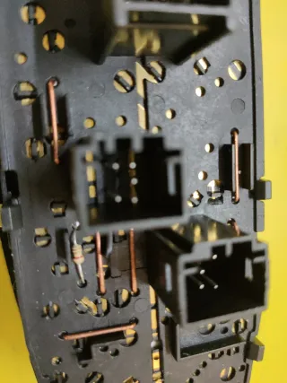 BOTONERA ELEVALUNAS PEUGEOT 406 BERLINA