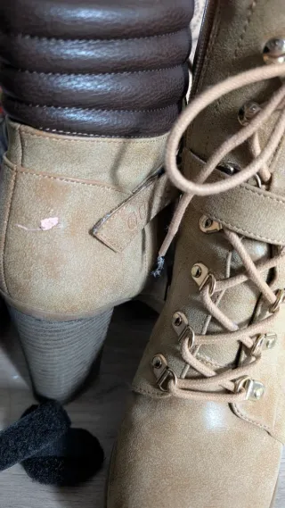 Botines Guess Beige y Marrón