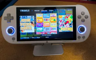 Trimui Smart Pro Blanca + Tarjeta 128GB Extreme.