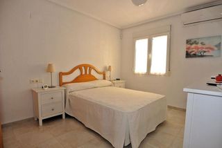 Casa adosada en venta en Nueva Torrevieja - Aguas Nuevas en Torrevieja