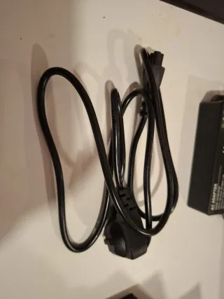 Adaptador AC Universal 19.5V 4.62A + Conectores