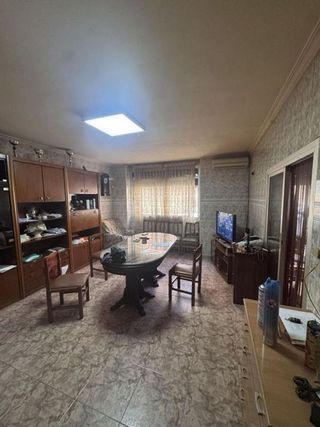 Local comercial en venta en El Mercado en Manises