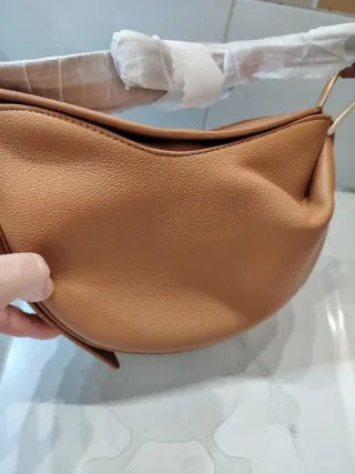 Bolso marrón de cuero