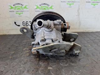 Nissan 111553 bomba de dirección trade