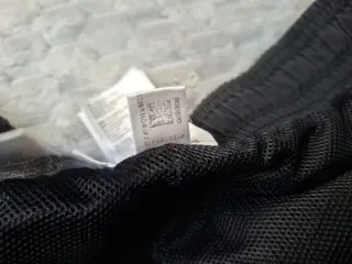 Pantalones Adidas Vintage Y2K Negros y Blancos