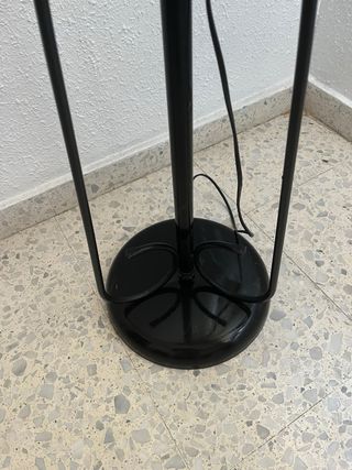 Lámpara de Pie Forja Negra