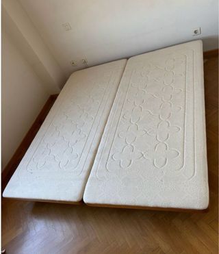 Base tapizada beige tela