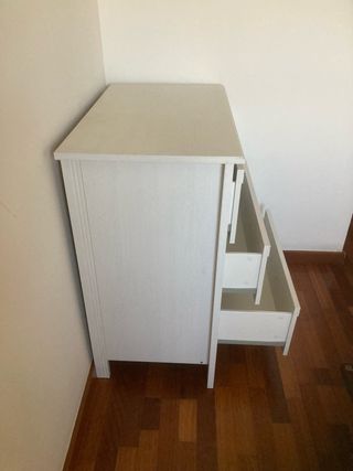Cómoda de madera blanca 93x80x97,5