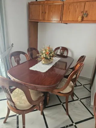 Mesa extensible y 6 sillas madera maciza