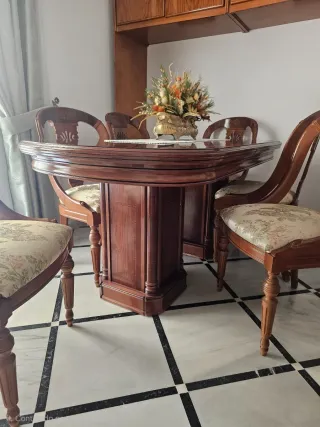 Mesa extensible y 6 sillas madera maciza