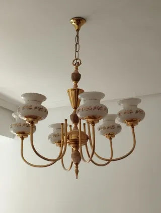 Lámpara de techo antigua dorada