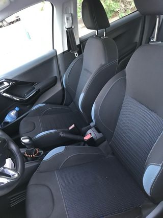 Peugeot 208 - 123.000km - 2014