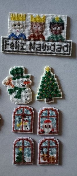 Imanes punto de cruz hechos a mano