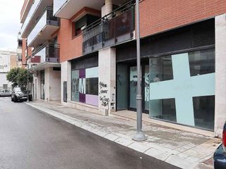 Local comercial en venta en Amposta